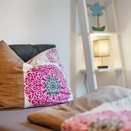 Unter Der Kirche דירה