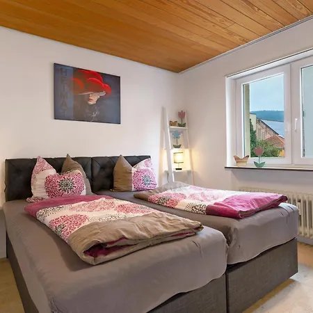 Unter Der Kirche Apartment *